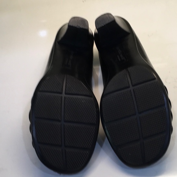 Gentle Souls Leather Pumps - Picture 4 of 9